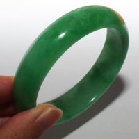 NephriteBangleBought100413.jpg