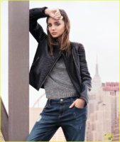 miranda-kerr-mango-winter-2013-campaign-pics-video-02.jpg