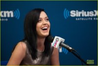 katy-perry-prism-promo-on-town-hall-06.jpg
