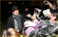 miranda-kerr-orlando-bloom-enter-same-apartment-after-separation-09.jpg