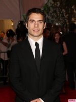 Henry-Cavill-Sexiest-Looks-06122013-02-435x580.jpg