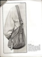 8920_Courier Pouch-1981.jpg