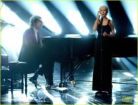 christina-aguilera-great-big-world-say-something-amas-2013-performance-video-01.jpg