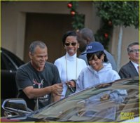 rihanna-heartbroken-over-paul-walker-death-03.jpg