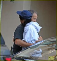 rihanna-heartbroken-over-paul-walker-death-04.jpg