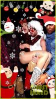 miley-cyrus-cant-get-to-boston-jingle-ball-frees-her-nipples-09.jpg