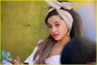 ariana-grande-covers-teen-vogue-february-2014-02.jpg