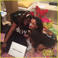 rihanna-is-a-red-nosed-reindeer-at-her-christmas-eve-party-07.jpg