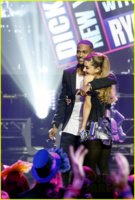 ariana-grande-dick-clarks-new-years-rockin-eve-performance-video-04.jpg