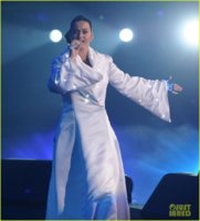 katy-perry-performs-infiniti-brand-festival-2014-china-03.jpg