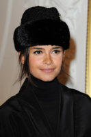 Miroslava+Duma+Front+Row+Jean+Paul+Gaultier+KR27h2e-w_Mx.jpg