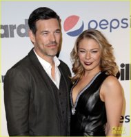 leann-rimes-billboards-power-100-event-with-eddie-cibrian-02.jpg