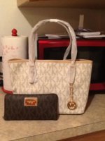 ImageUploadedByPurseForum1391133038.219813.jpg