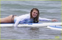 leann-rimes-eddie-cibrian-surfing-couple-in-hawaii-02.jpg