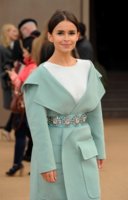 Miroslava+Duma+Arrivals+Burberry+Prorsum+Show+XbvxGqqhxImx.jpg