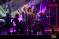 katy-perry-performs-dark-horse-at-brit-awards-2014-video-03.jpg