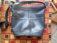 hobo small navy 1.jpg