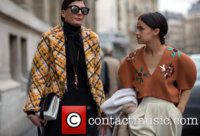 giovanna-battaglia-miroslava-duma-paris-fashion-week-womenswear_4096253.jpg