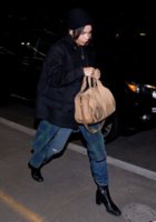 Zoe+Kravitz+seen+at+LAX+VN10iXdrXBgl.jpg