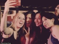 article-2583350-1C61EFC400000578-105_634x471.jpg