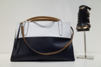 Coach Borough 30383.jpg