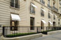 Celine-opens-new-store-in-Paris-568x378.jpg