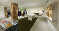 c__line_s_installe_avenue_montaigne_690928963_north_883x.1.jpeg