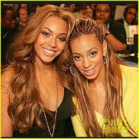 beyonce-shares-four-happy-pictures-of-her-solange-after-jay-z-elevator-fight-02.jpg