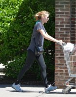Blake+Lively+dogs+and+food+kdjVGf0Waq4l.jpg Blake+Lively+dogs+and+food+kdjVGf0Waq4l.jpg