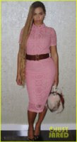beyonce-runs-around-with-blue-ivy-03.jpg