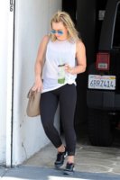 Hilary+Duff+mirrored+aviators+qLAf3oXABOdl.jpg