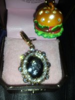 cameo burger.jpg