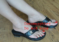 ChanelBlkThongSandal3-1.jpg