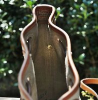 D&b bucket tag(1).jpg