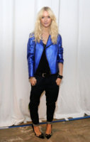 Zanna+Roberts+Rassi+Athleta+Backstage+Mercedes+YZ7XBBCyR6cx.jpg