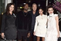 article-2769117-21A28A9B00000578-395_634x422.jpg