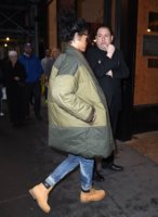 Rihanna+Heads+To+Her+NYC+Hotel+YB3NToPshLgx.jpg