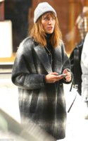 1414700597490_Image_galleryImage_Alexa_Chung_was_spotted_r.JPG