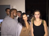 1415206460370_wps_38_kimkardashian_EyebrowsOnF.jpg