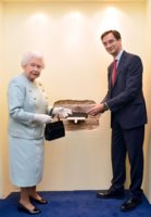 Queen+Visits+Chatham+House+London+d5wkZxVA6ntl.jpg