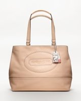 coachhamptontote.jpg