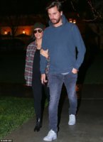 23A1A95500000578-2855864-Almost_time_Kourtney_is_believed_to_be_eight_months_pregnant_wit-73_141.jpg