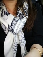 H shawl brandebourg.jpg