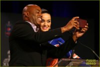 katy-perry-super-bowl-press-conference-24.jpg