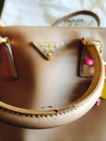 saffiano handle peeling - km.jpg