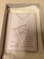 Facsneaker Celebrate Christmas Promotions, Get LOUIS VUITTON bracelets  when you place your order! !