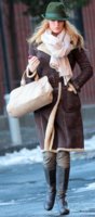 blake-lively-wearing-longchamp-and-loeffler-randall.jpeg