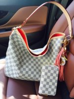 ImageUploadedByPurseForum1429633587.208577.jpg