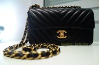 Chanel Chevron Mini 8%22 2.jpg