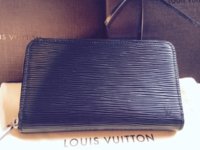 Compact Zippy Wallet 1.jpg